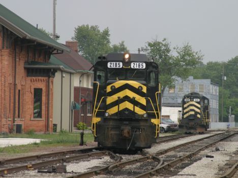 INER 2185 sits in front of the Hillsdale depot.  2003  [Dale Berry]